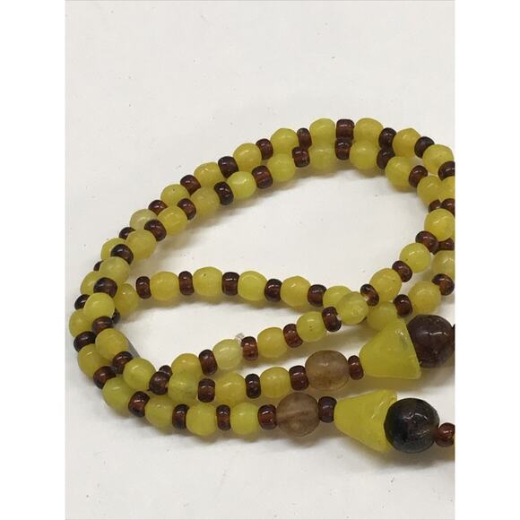 Vintage Yellow and Amber Beaded Necklace Tube Clasp Funky 17" - Picture 6 of 9
